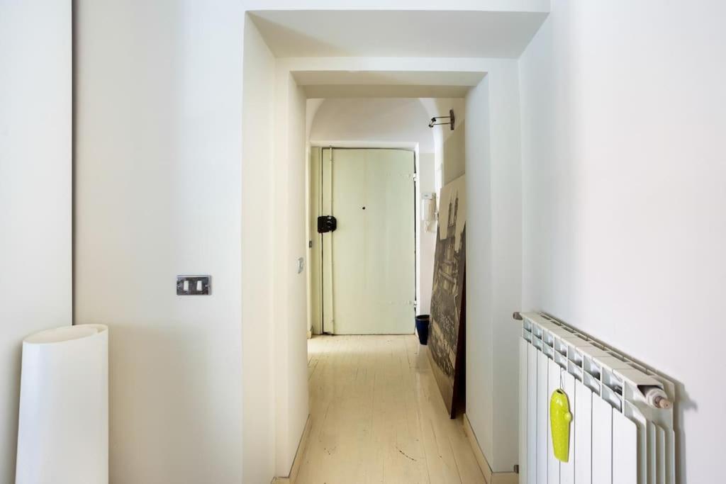 Best Authentic Apartment Monti 5 Mins From Colosseum المظهر الخارجي الصورة